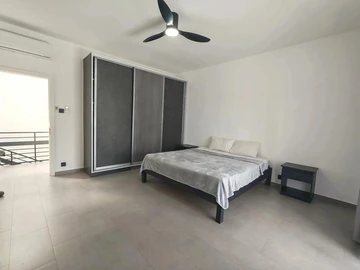 4 Bedroom Villa