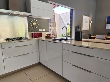 4 Bedroom Villa