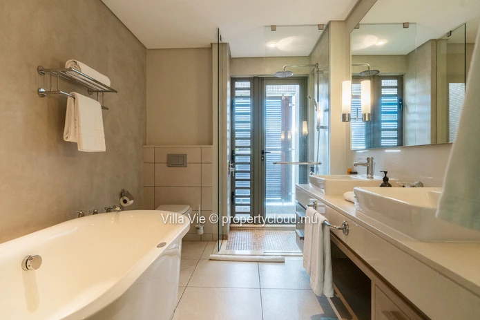 Beau Champ - Magnifique villa jumelée de 3 chambres avec piscine privée