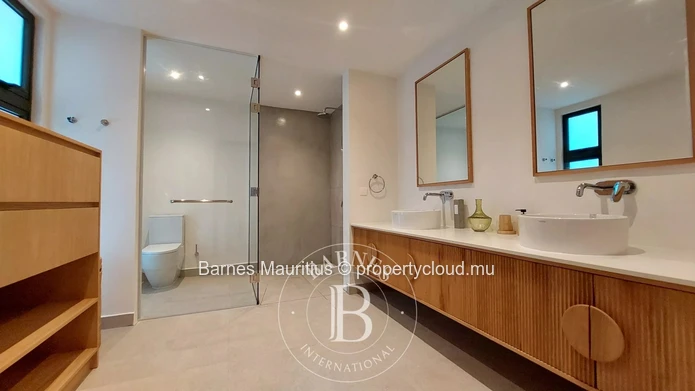 POINTE D'ESNY – Luxury Penthouse Overlooking Nature with Jacuzzi – 3 Bedrooms
