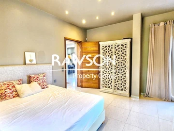 4 Bedroom Villa