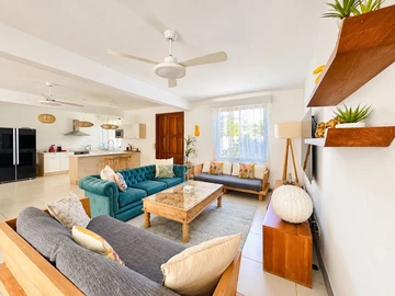 4 Bedroom Villa