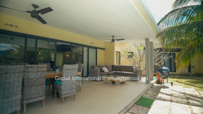 Luxurious Villa for Sale - Cap Tropical 2, Mauritius - Elegance and Investment Opportunity