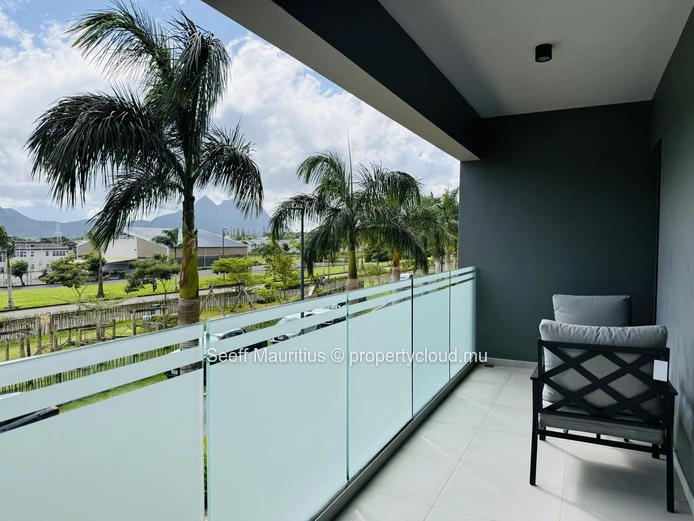 Stunning Brand New 3-Bed Apartment with Mountain Views in Helvetia