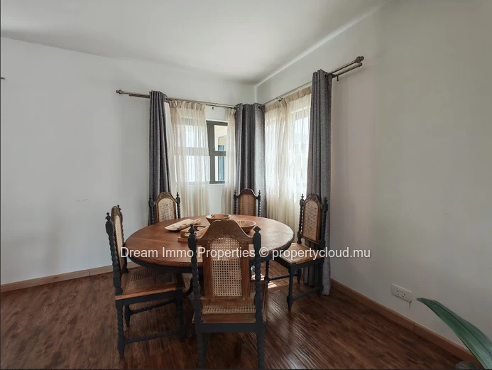 Location Superbe Penthouse En Duplex À Quatre Bornes – Ile Maurice