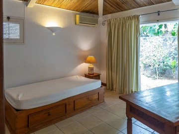 5 Bedroom Villa