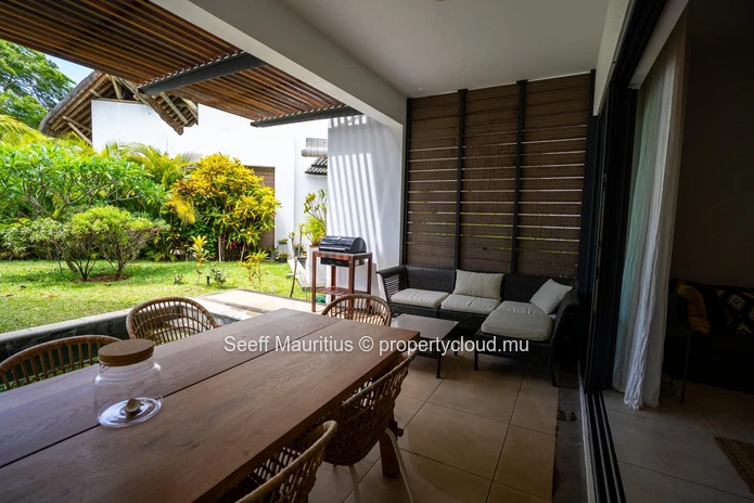 Duplex fonctionnel avec piscine privée à La Mivoie