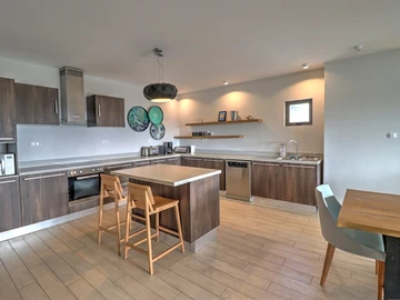 4 Bedroom Apartment
