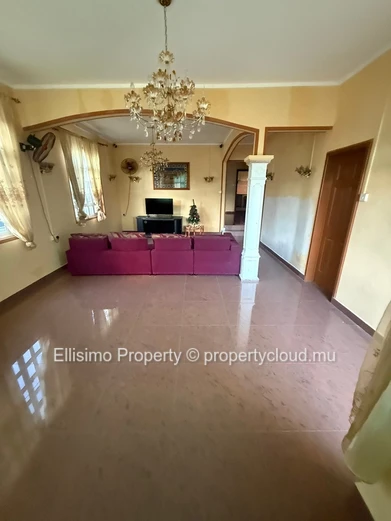 Appartement 2 chambres à louer sur la route royale à Trou aux Biches
