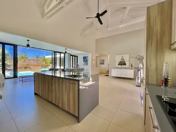 4 Bedroom Villa