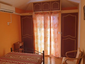 5 Bedroom Villa