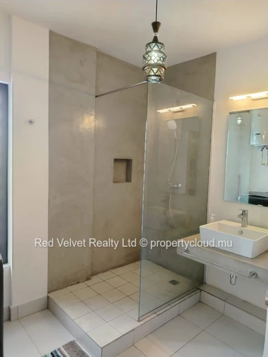Luxury 2-Bedroom Apartment for Rent in Sodnac, Quatre Bornes