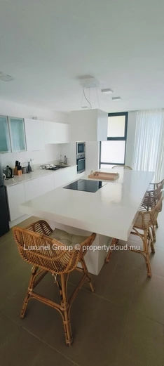 Penthouse de prestige à Mont Choisy – 3 chambres en suite – Vue mer