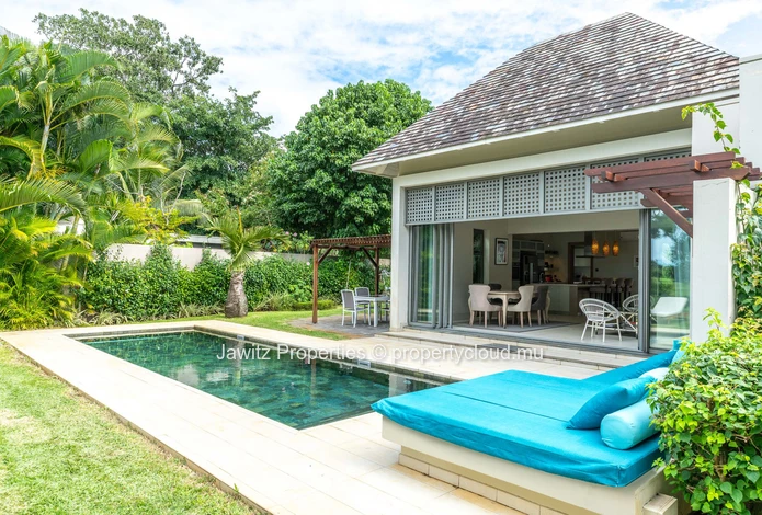 Splendid contemporary villa exquisitely crafted for embracing tropical living