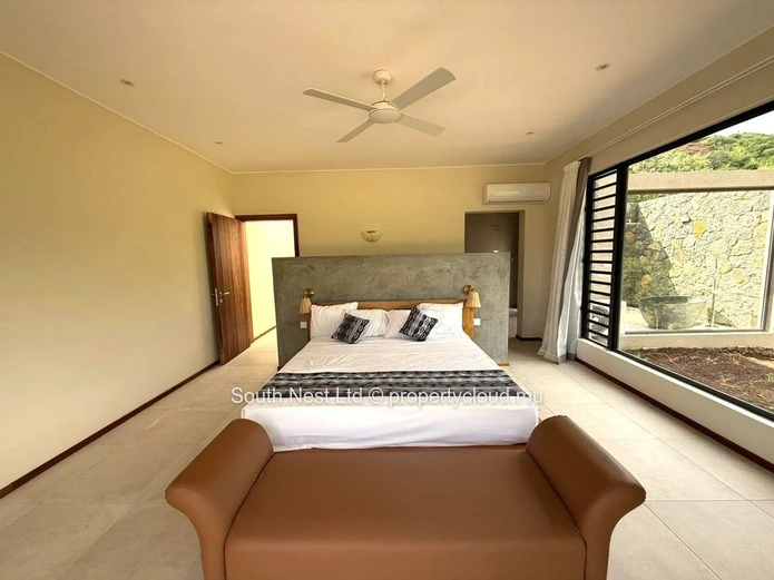 Villa contemporaine de luxe avec vue panoramique sur Le Morne – Rivière Noire