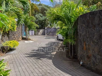 5 Bedroom Villa