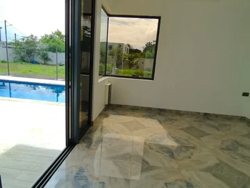 5 Bedroom Villa