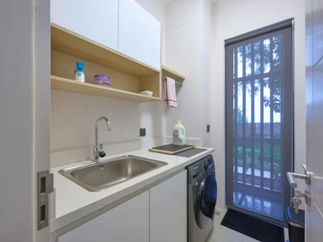 4 Bedroom Apartment