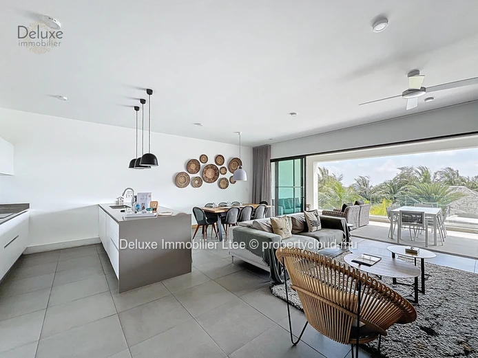 Luxurious 3-BR Apartment in Grand Gaube with Pool Access