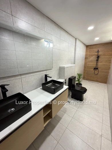 Penthouse d’exception à vendre avec piscine privée sur le rooftop ???????
