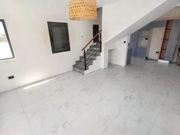 Duplex neuf et spacieux à proximité de la plage