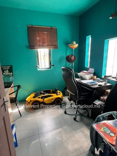 À VENDRE –  Maison à étage - Coromandel