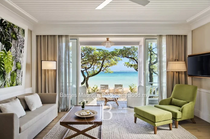 BEL OMBRE - Terrain à bâtir avec vue sur mer et montagnes - 1528 m2