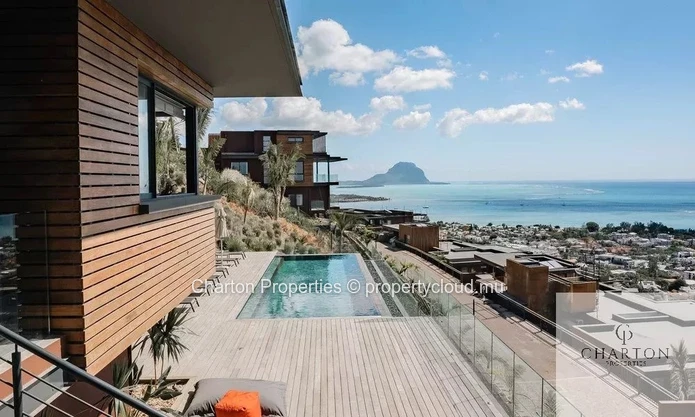 Exceptional 4-bedroom villa - Panoramic view of Le Morne & spectacular sunsets