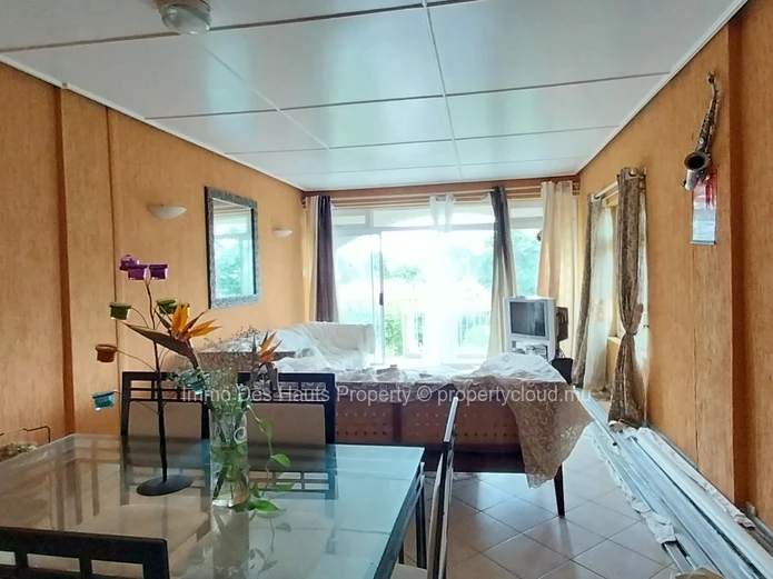 3 bedroom fully furnished apartment long term rental rue lees curepipe 