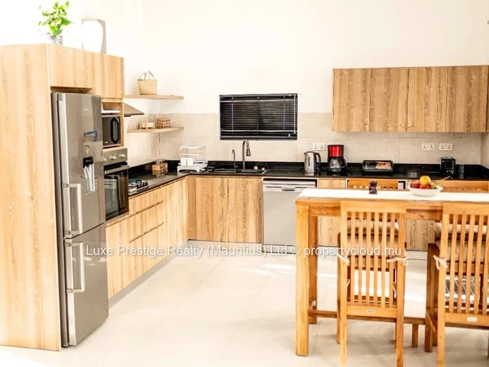 Modern 3-Bedroom Villa for Rent in Chemin Moulin Cassé, Grand Baie | Private Pool, Large Terrace & Garden