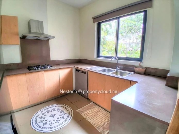 4-bedroom family home with terraces – Azuri