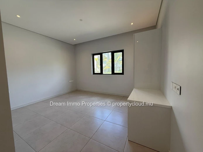 3-bedroom apartment with huge terrace in Pointe aux Canonniers – Mauritius