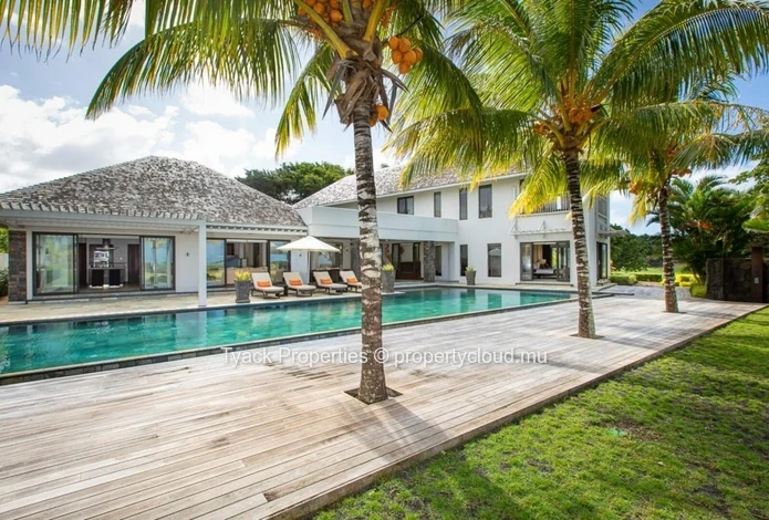 Villa Solaia Breeze – Anahita