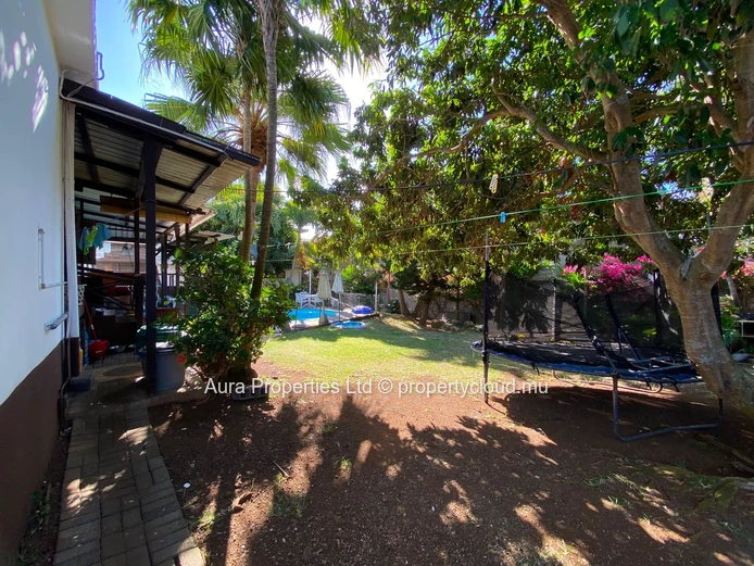 For Sale – House In Roche Brunes