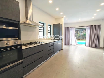 4 Bedroom Villa