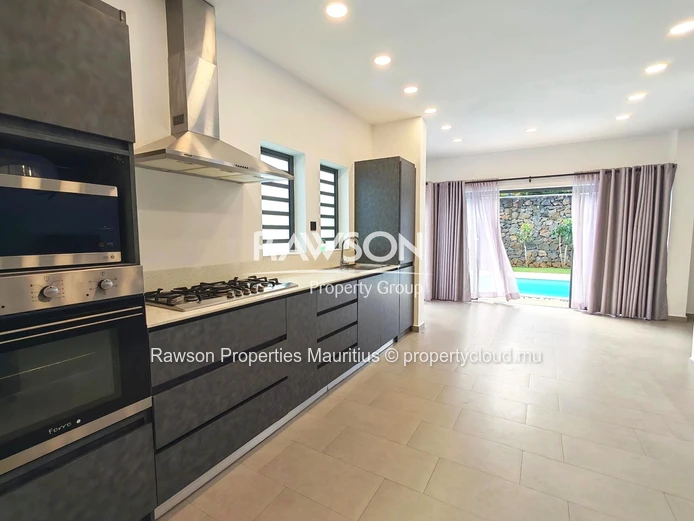 4 Bedroom Villa | Private Pool | Secure Residence | Pereybere