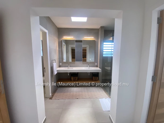 resale luxury penthouse belle vue Harel Mauritius 1.57 M€