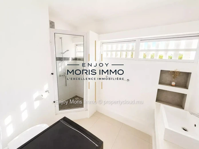 Maison duplex 3ch avec jardin et  Piscine commune –  Cap Malheureux