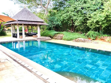 4 Bedroom Villa