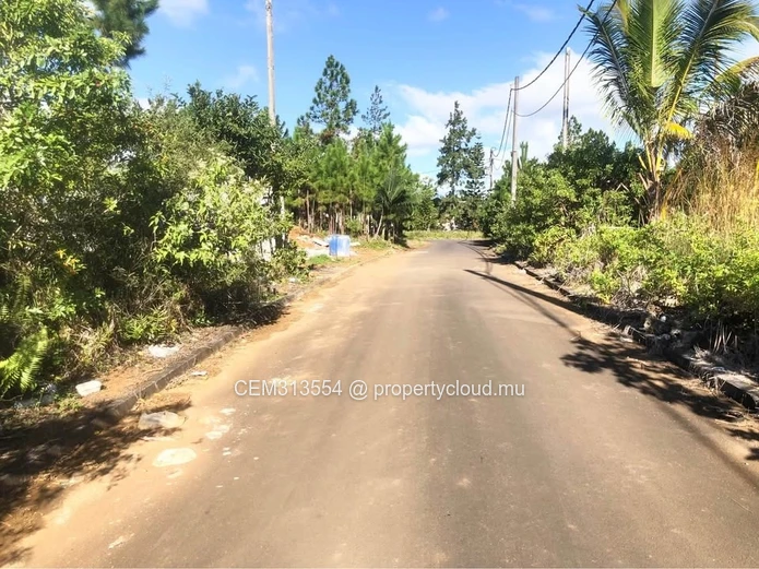 9.57 Perches Residential Land for Sale – Pinewood Gardens, Wooton 