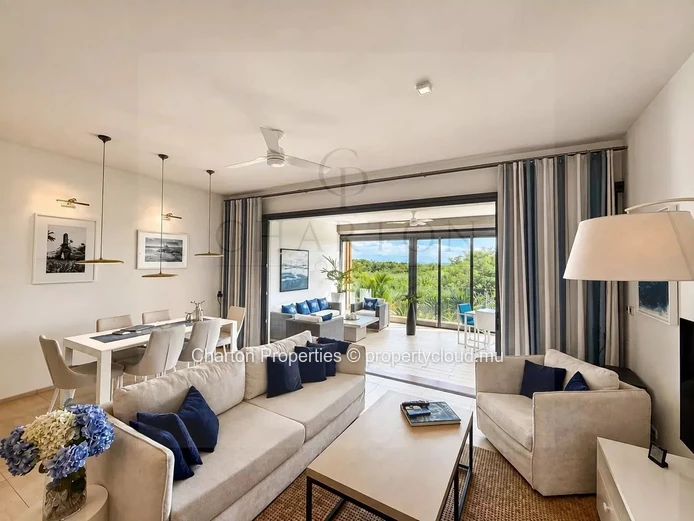 Luxury 3-bedroom en suite apartment with access to the facilities of a private estate