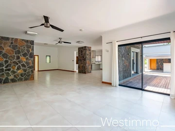 7 Bedroom Villa