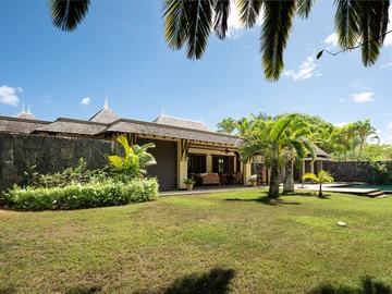 5 Bedroom Villa