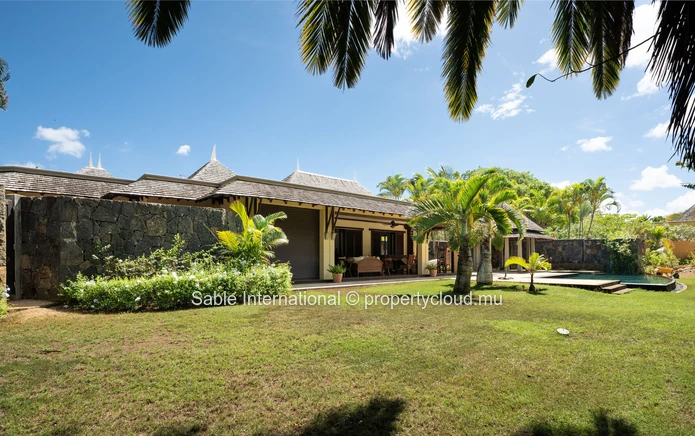 Villa entièrement rénovée au sein du Domaine Golfique de Tamarina