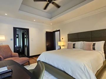 4 Bedroom Villa
