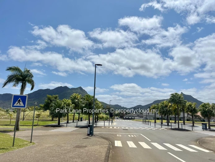 Terrain Résidentiel à Vendre à Helvetia, Moka – 1222m²