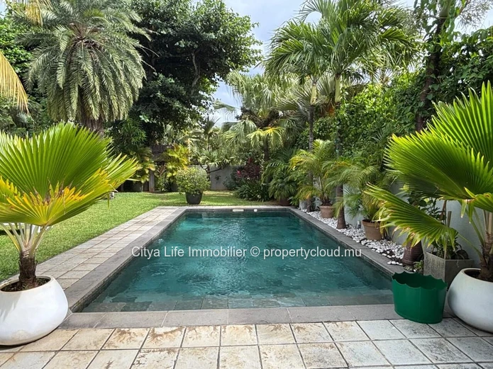 Maison de 506m² avec piscine privée à vendre à Grand Baie