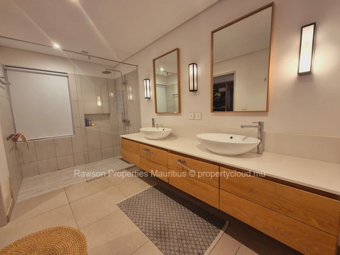 3 Bedroom Apartment To Let in Grande Rivière Noire