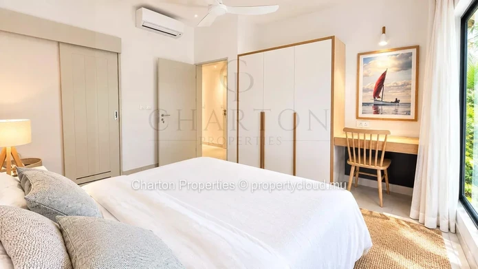 3-bedroom ground-floor apartment in the heart of Rivière Noire's nautical universe
