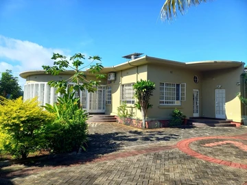 House for sale in Beau-Bassin - 2 Houses in a luxurious green setting !